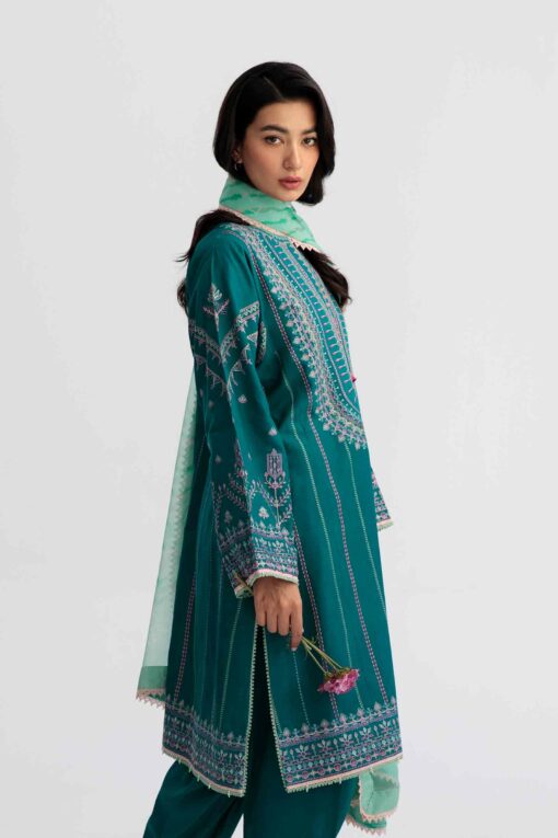 Zara Shahjahan Z23-4A Coco Embroidered Winter Collection