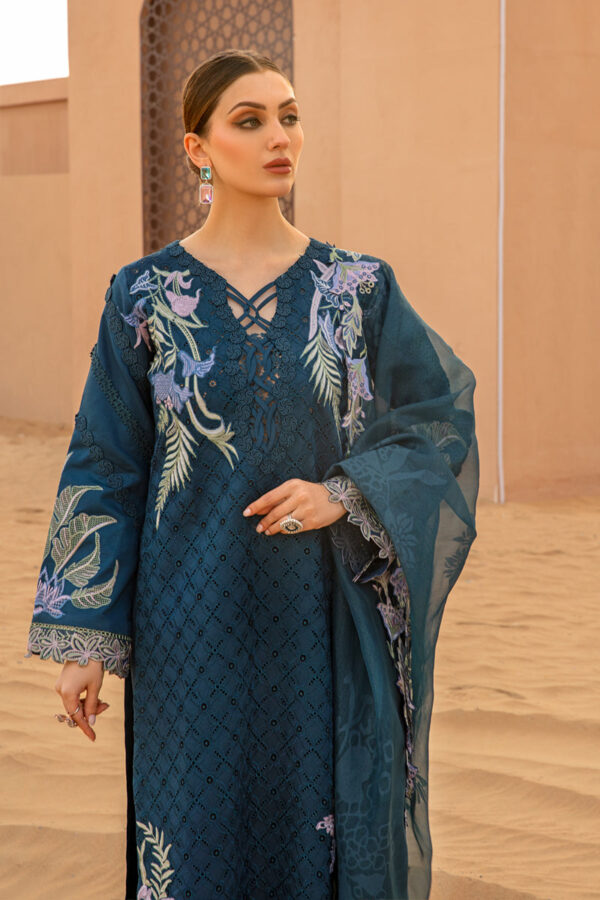  Rang Rasiya Mahsa Embroidered Luxury Lawn
3Pc Suit