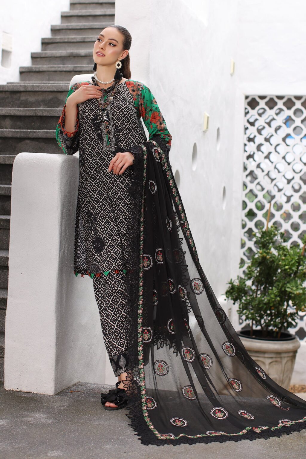 Charizma
PM4-09 3-PC Printed Lawn Shirt with Embroidered ChiffonCollection