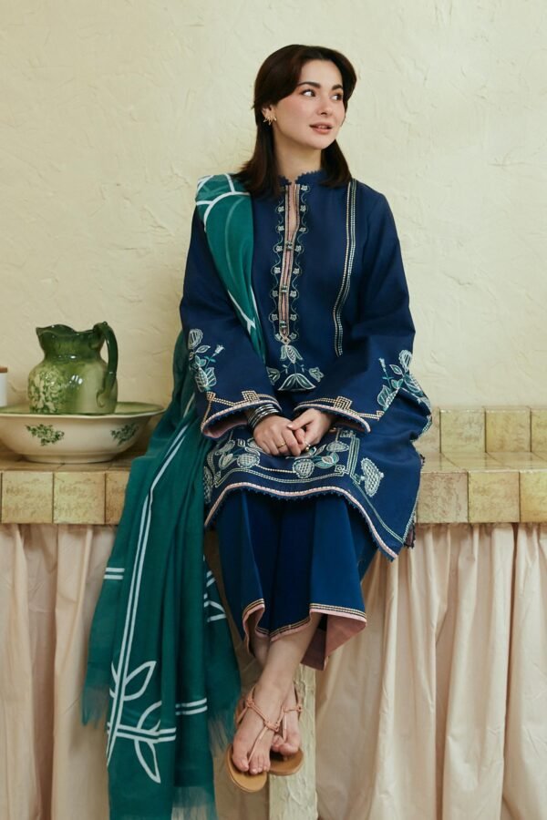  Zara Shahjahan Gul Mohar-3B Coco Embroidered
Lawn 3Pc Suit