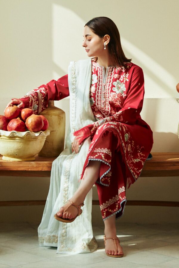  Zara Shahjahan Janaan-7A Coco Embroidered
Lawn 3Pc Suit