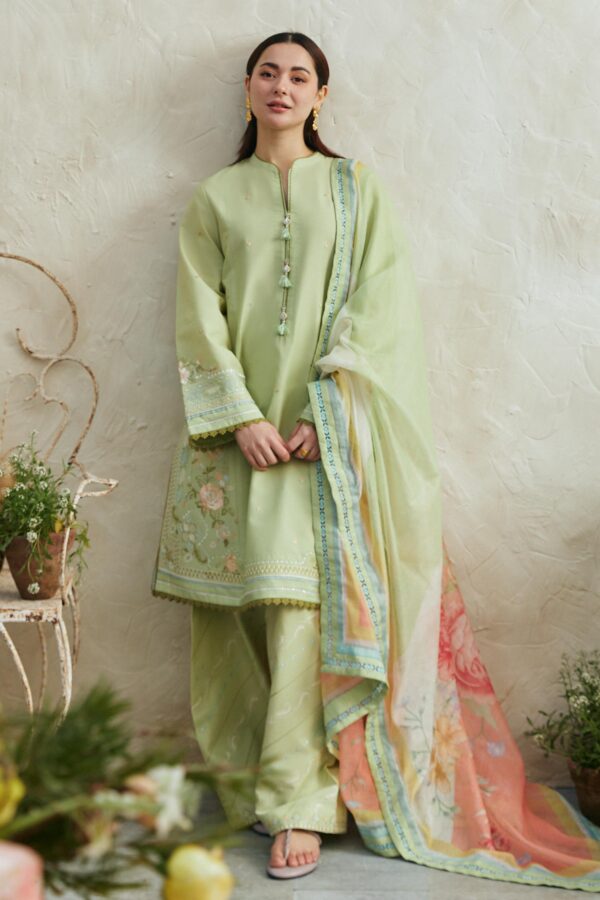  Zara Shahjahan Layla-5B Coco Embroidered
Lawn 3Pc Suit