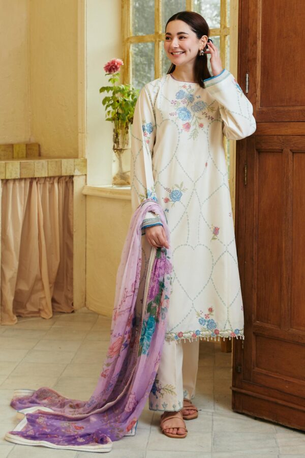  Zara Shahjahan Ruhi-10A Coco Embroidered
Lawn 3Pc Suit