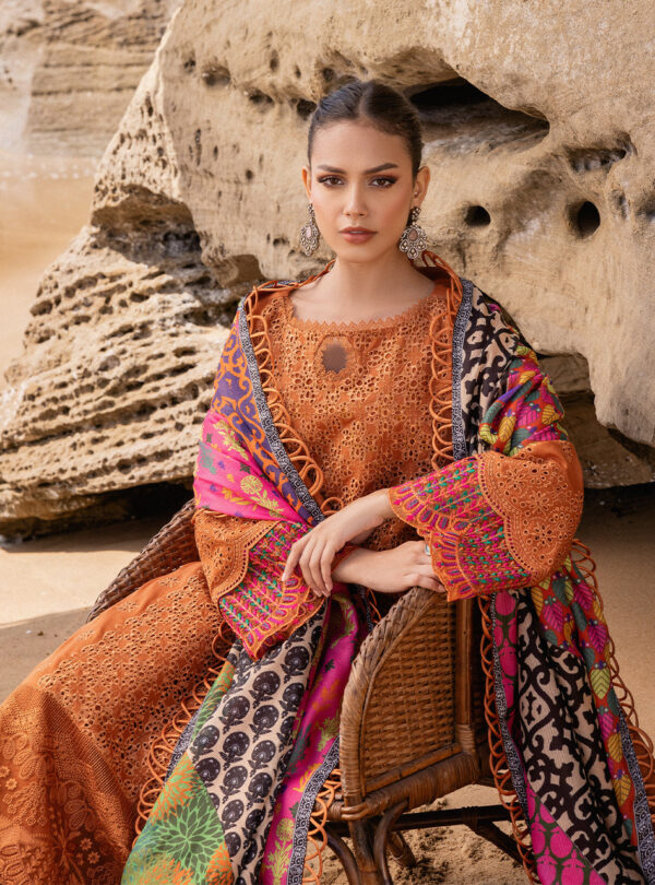 (product) Zainab Chotani Embroidered Chikankari Lawn Naysa 3 Piece Suit Cultural Outfit 2024