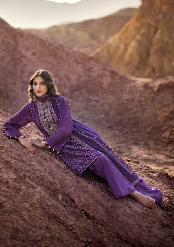  Gul Ahmed BM-42008 Lawn Collection 24