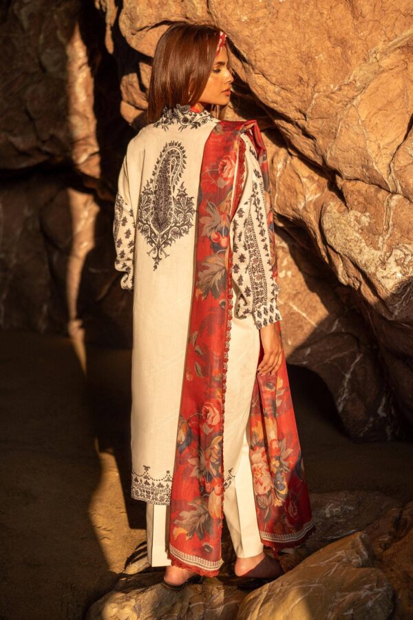 (product) Sana Safinaz Digital Printed Lawn H241-006a-2bs 3 Piece Suit Cultural Outfit 2024