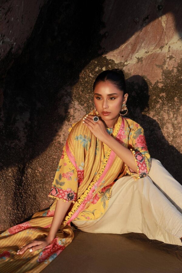(product) Sana Safinaz Digital Printed Lawn H241-007b-2s 3 Piece Suit Cultural Outfit 2024