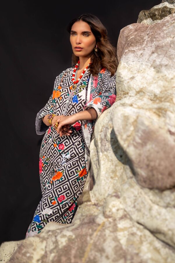 (product) Sana Safinaz Digital Printed Lawn H241-013a-2bk 3 Piece Suit Cultural Outfit 2024