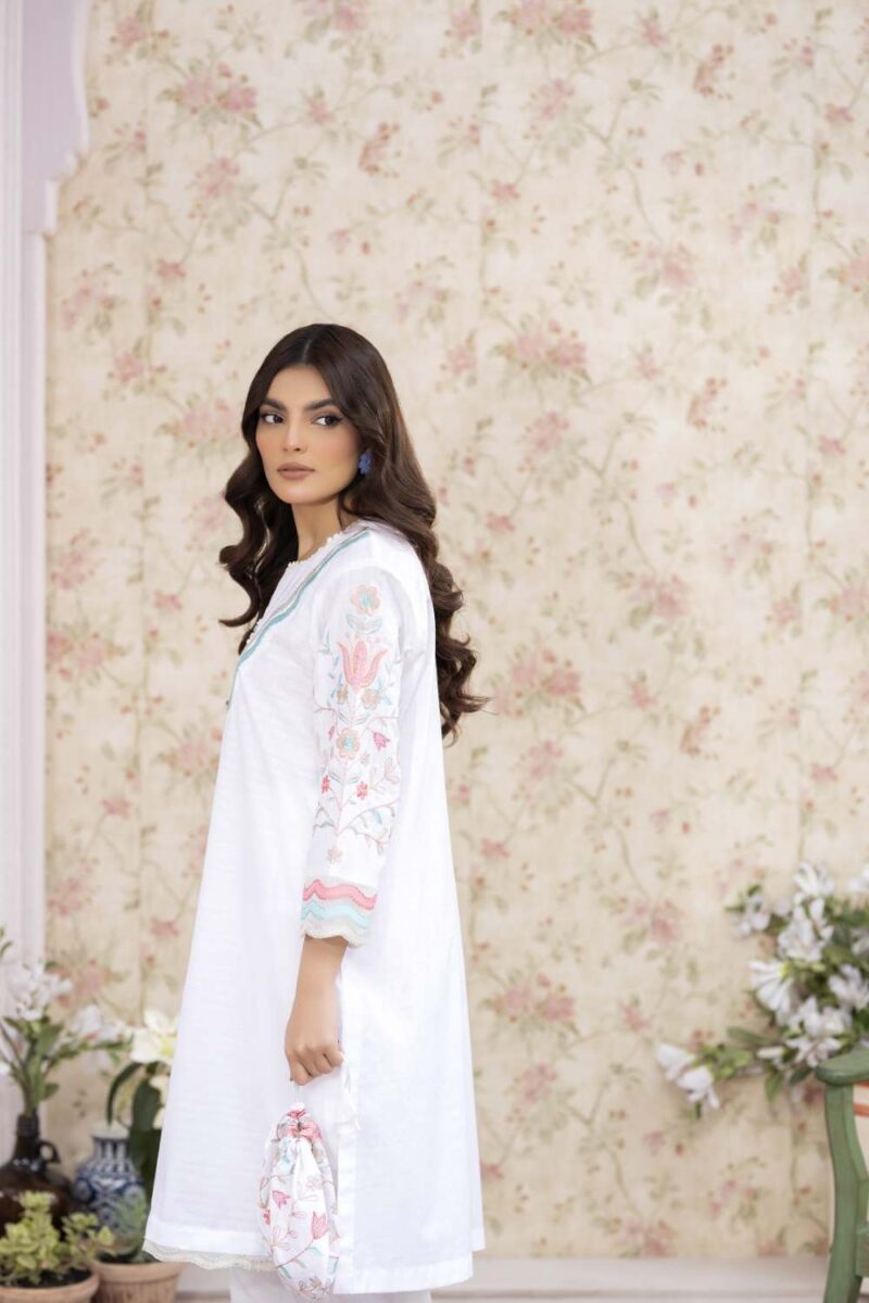 La Rosaa Spring Lss-24-04 White Spring Summer Embroidered Lawn Stitched Collection 2024