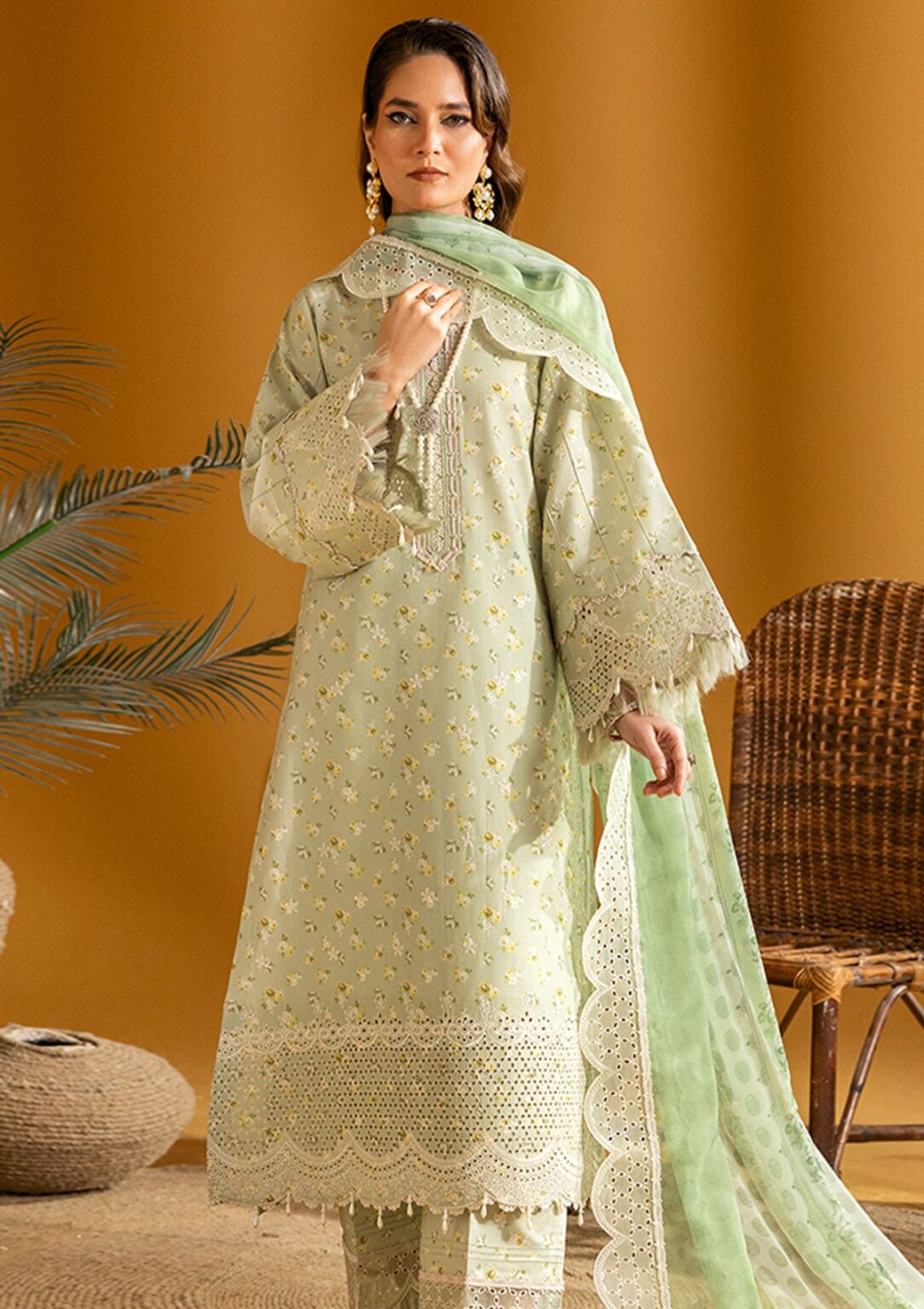 Alizeh Am24 04 Ziva Maahi Lawn Collection