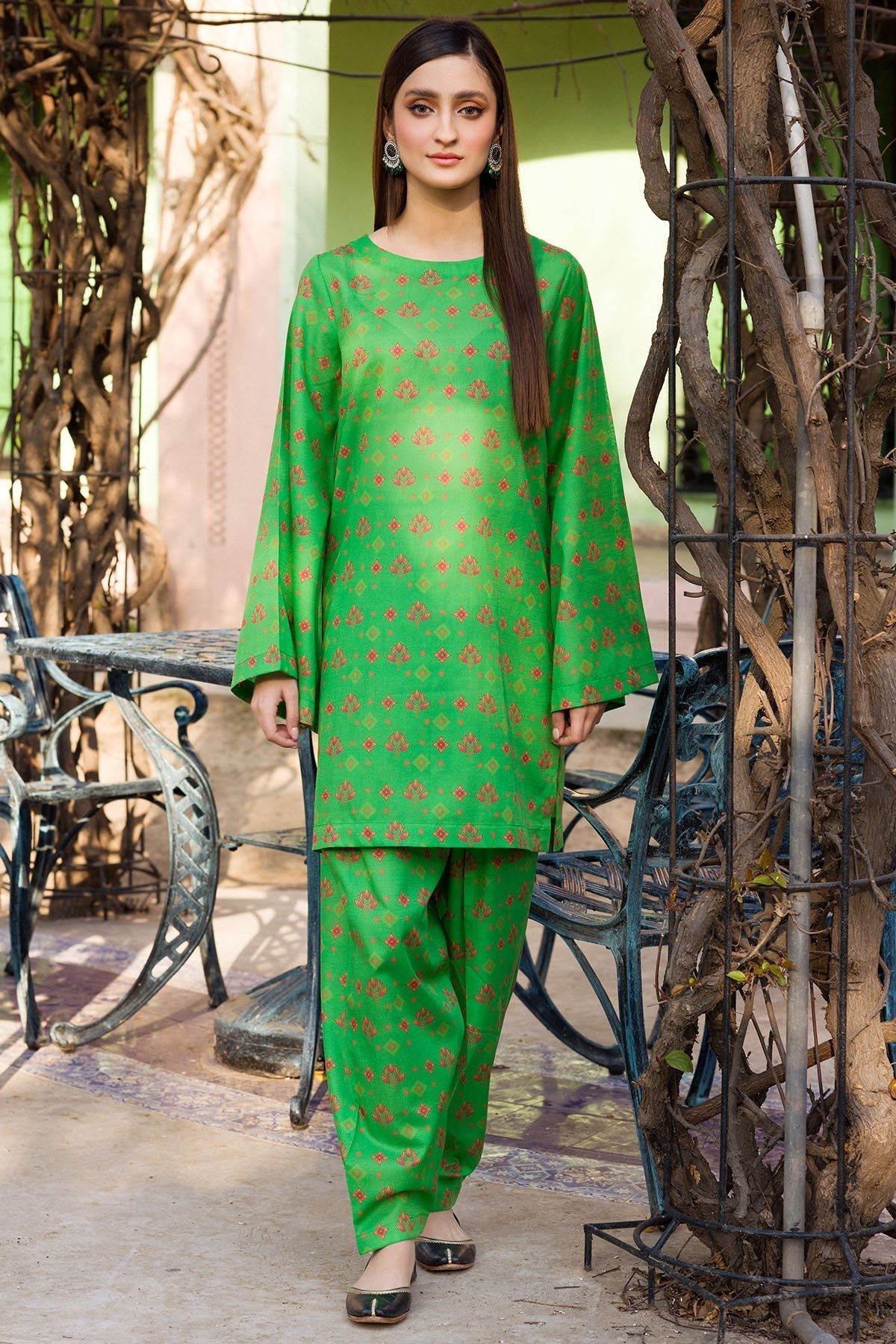 Motifz Digital 4690-ABEER Printed Lawn 2Pc suit Collection 2024