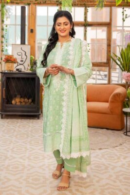 Gul Ahmed DN-42030 Mothers Embroidered Lawn 3Pc Suit Collection 2024