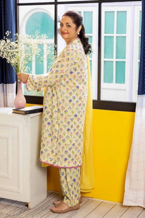 Gul Ahmed Sl-42005 Mothers Printed Lawn 1Pc Collection 2024