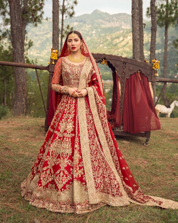 Zainab Chottani Aysel 1B Collection 24