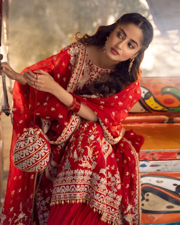 Faiza Saqlain Mahim Luxe Collection 24