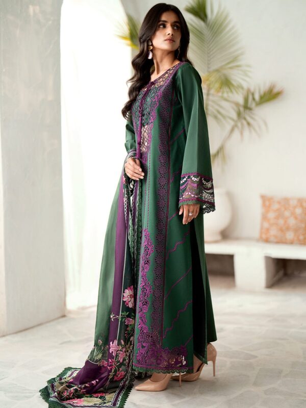 Zainab Chottani Raha D 6B Collection 24