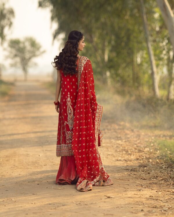 Faiza Saqlain Mahim Luxe Collection 24