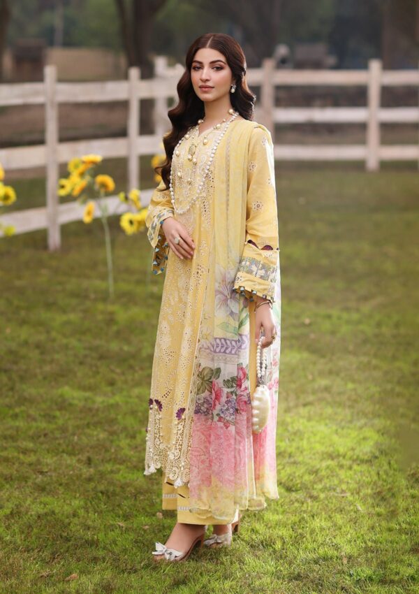 Kahf Festive Kfl24 05 Sahar Lawn Collection 24