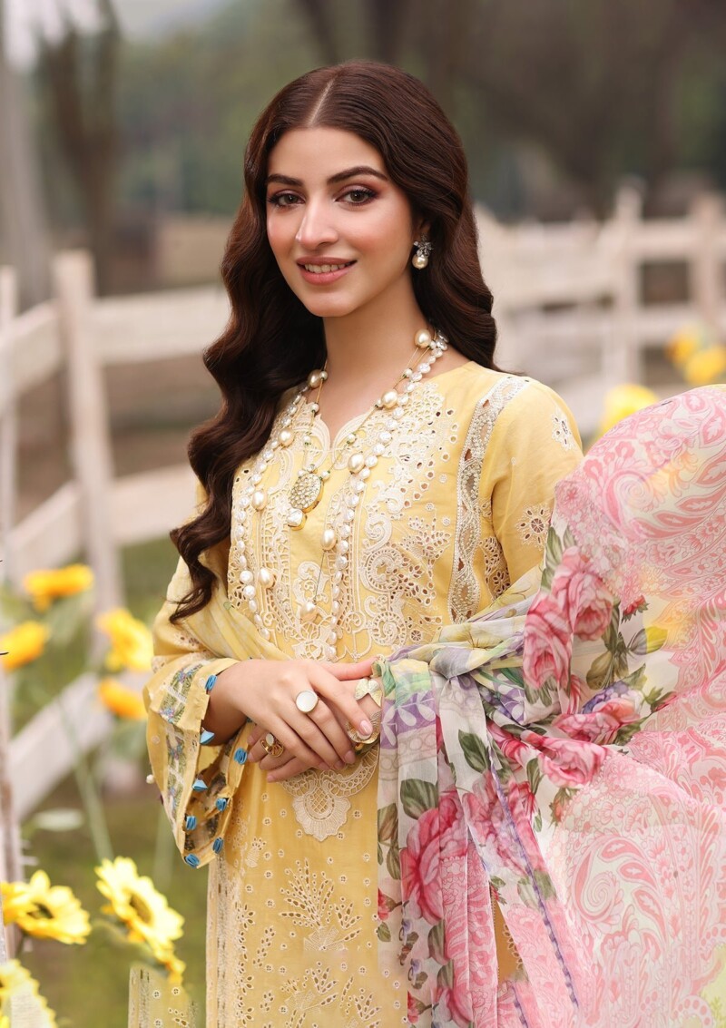 Kahf Festive Kfl24 05 Sahar Lawn Collection 24