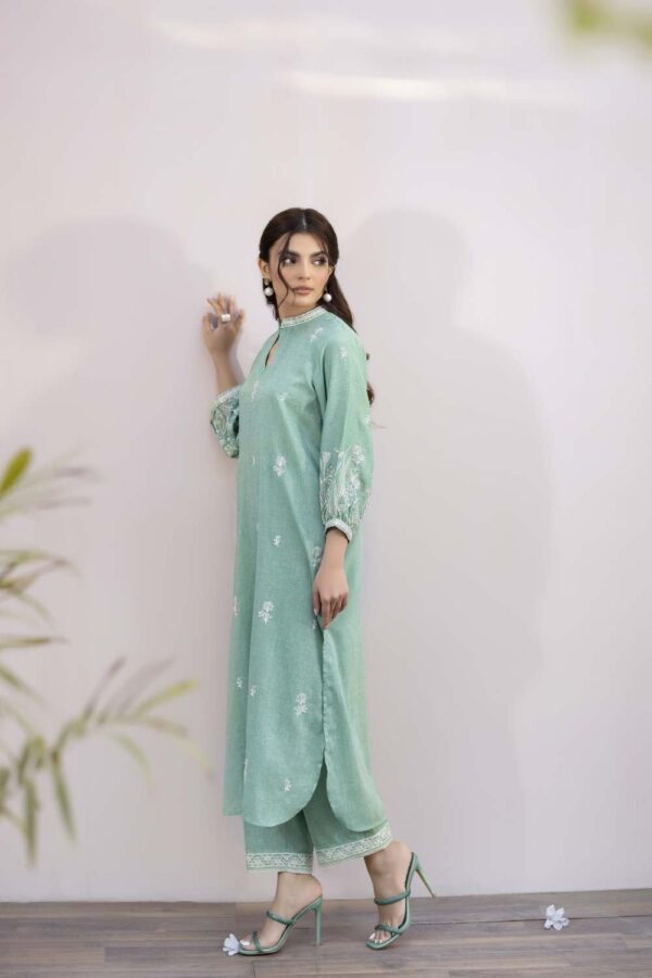 La Rosaa Spring Lss-24-06 Green Off White Spring Summer Embroidered Lawn Stitched Collection 2024