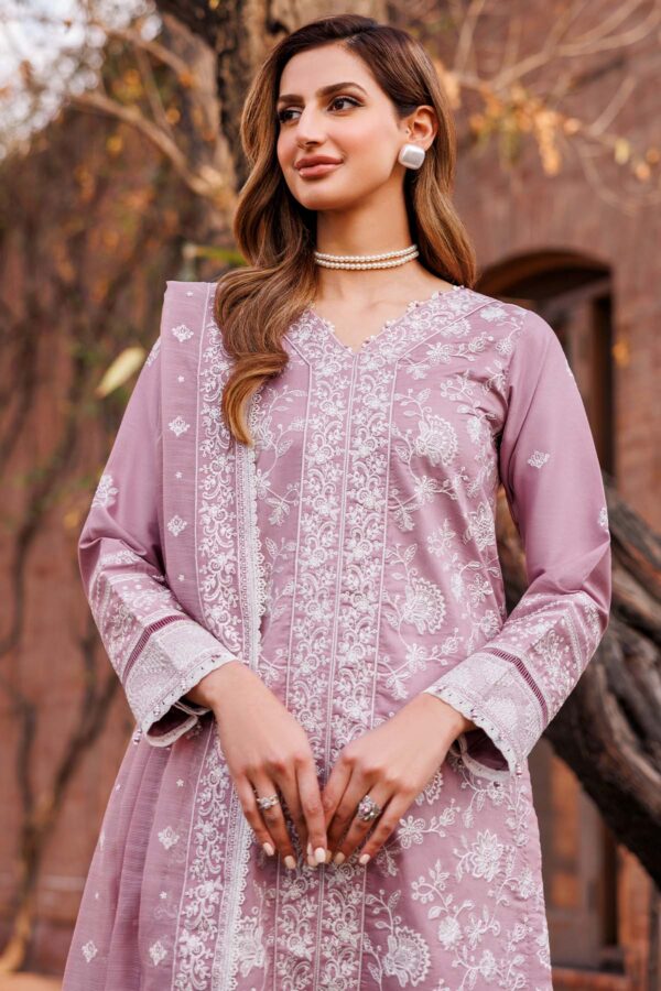 Farasha Dainty Lilac Embroidered Lawn Ss'24