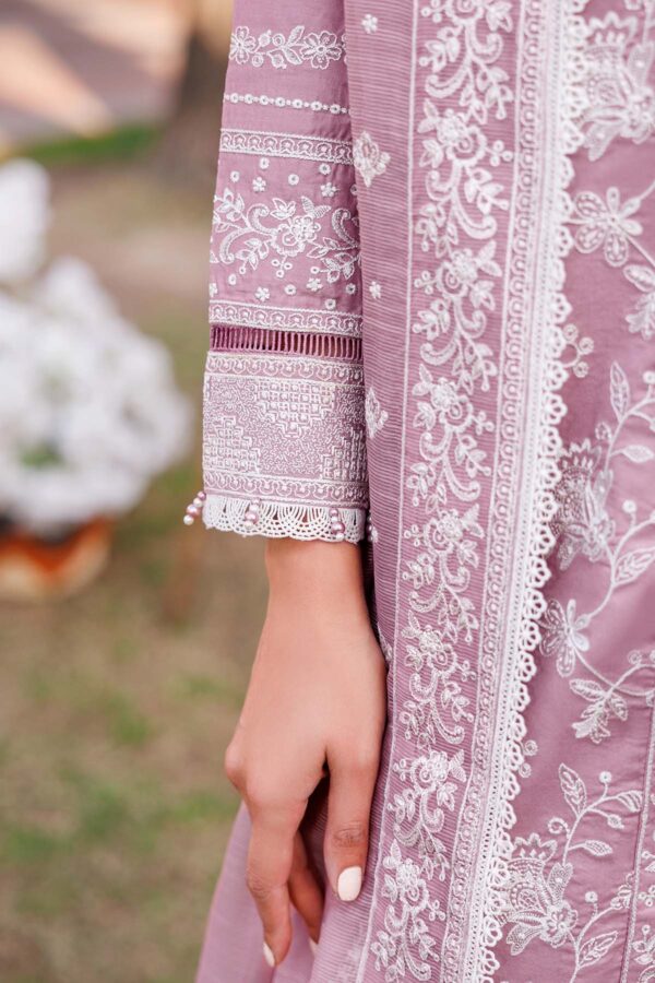 Farasha Dainty Lilac Embroidered Lawn Ss'24