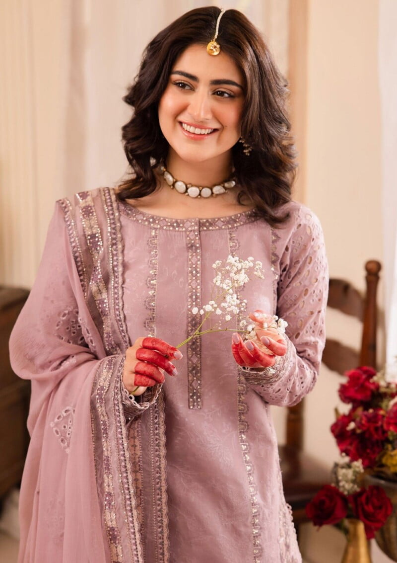 Iznik Nani Ka Ghar Ing24 05 Lawn Collection