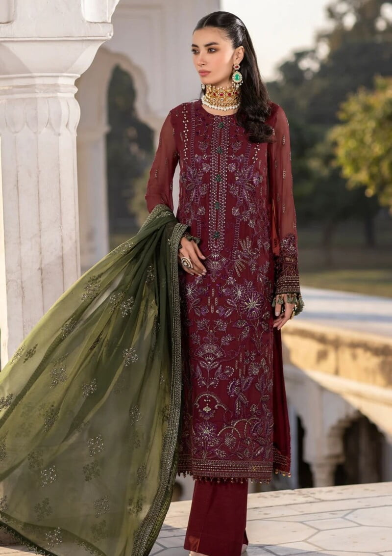 Maryam Hussain Gulaab 24 Marwa Formal Collection