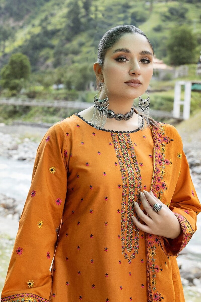 Safwa Clara Premium Caa-03 Premium Embroidered Cotton Lawn Collection 2024