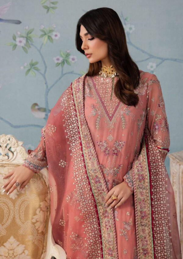 Iznik Chinon Icc 32 Kiah Formal Collection