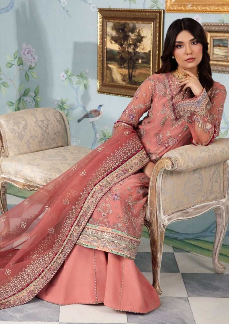 Iznik Chinon Icc 32 Kiah Formal Collection