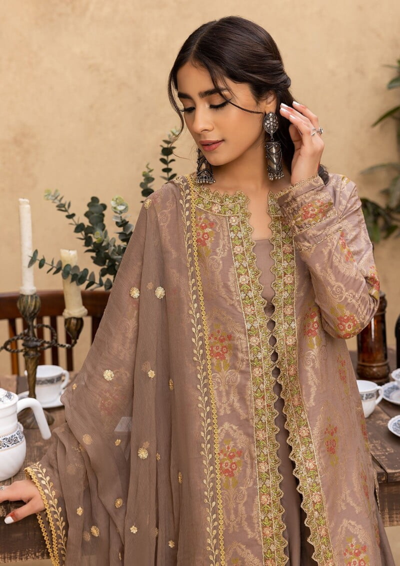 Humdum Ishq Jacquard Is 10 Lawn Collection