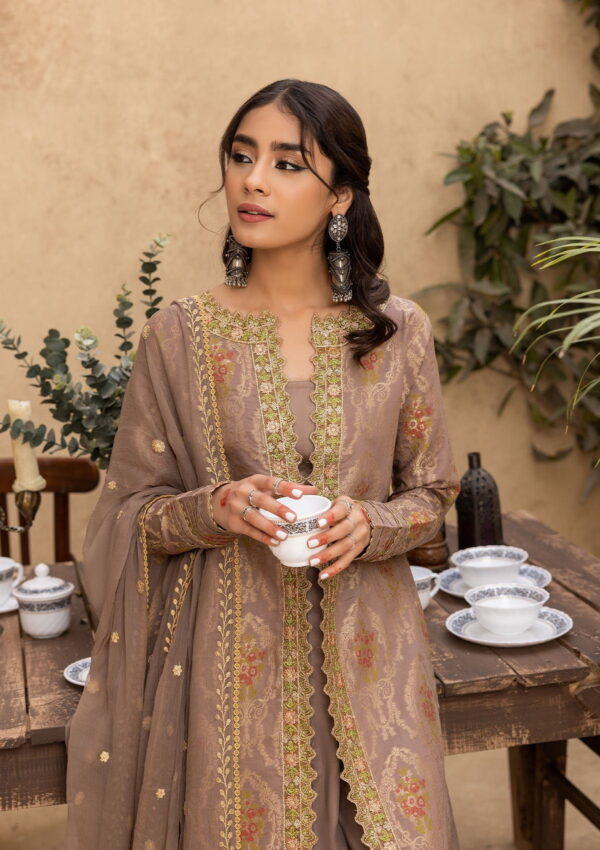 Humdum Ishq Jacquard Is 10 Lawn Collection