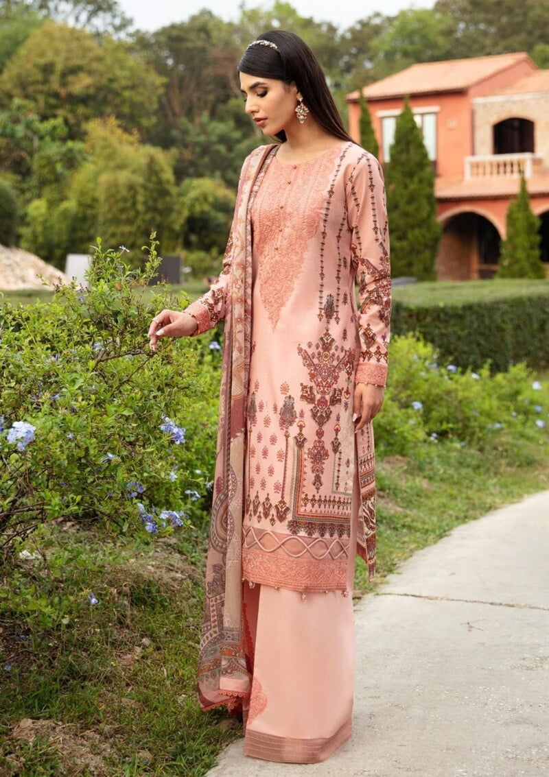 Gulaal Summer Glow Gg24 01 Sylviya Lawn Collection