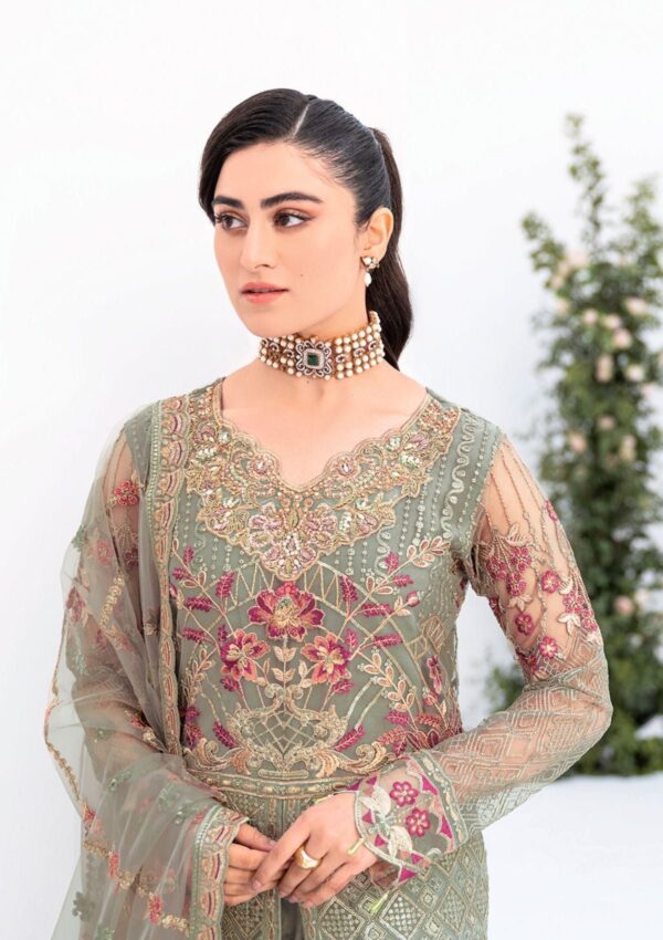 Ramsha Minhal V8 M 803 Formal Collection