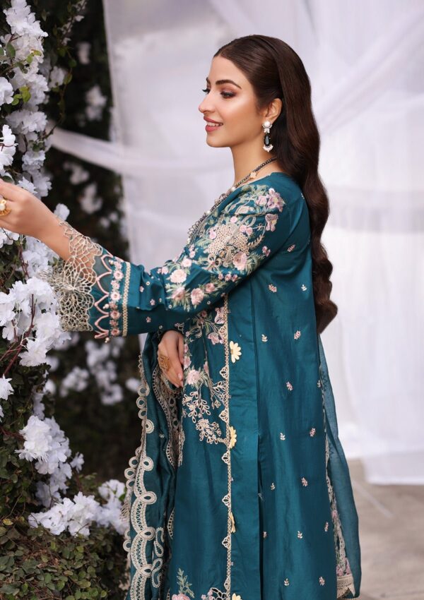 Kahf Festive Kfl24 9A Bano Lawn Collection 24