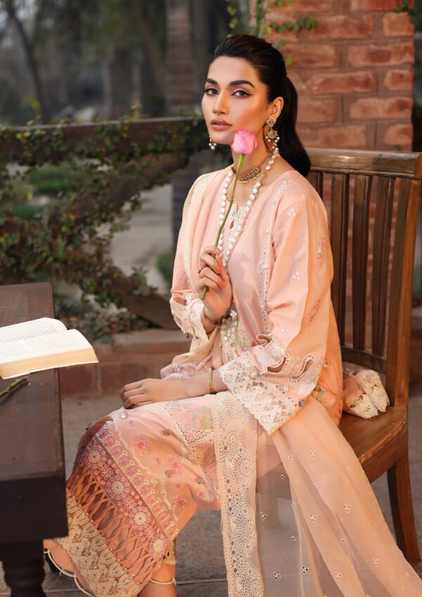 Kahf Festive Kfl24 11 Maahru Lawn Collection 24