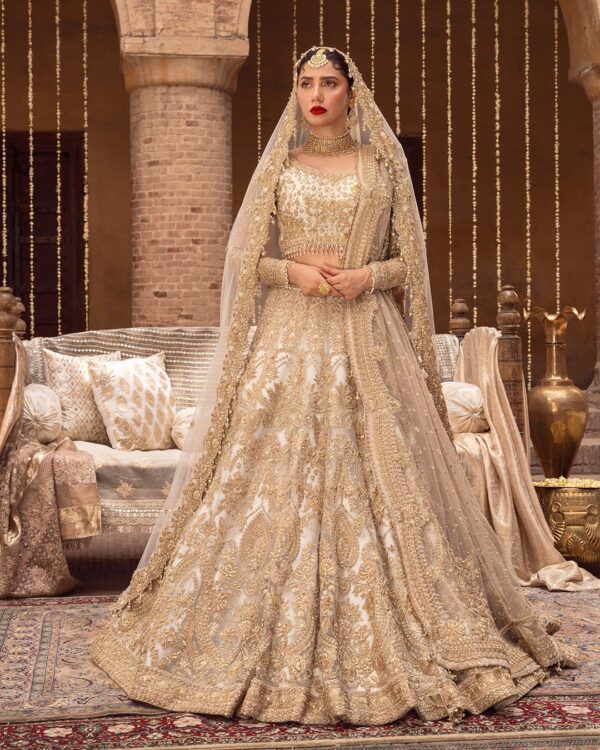 Zainab Chottani Laali 6A Collection 24