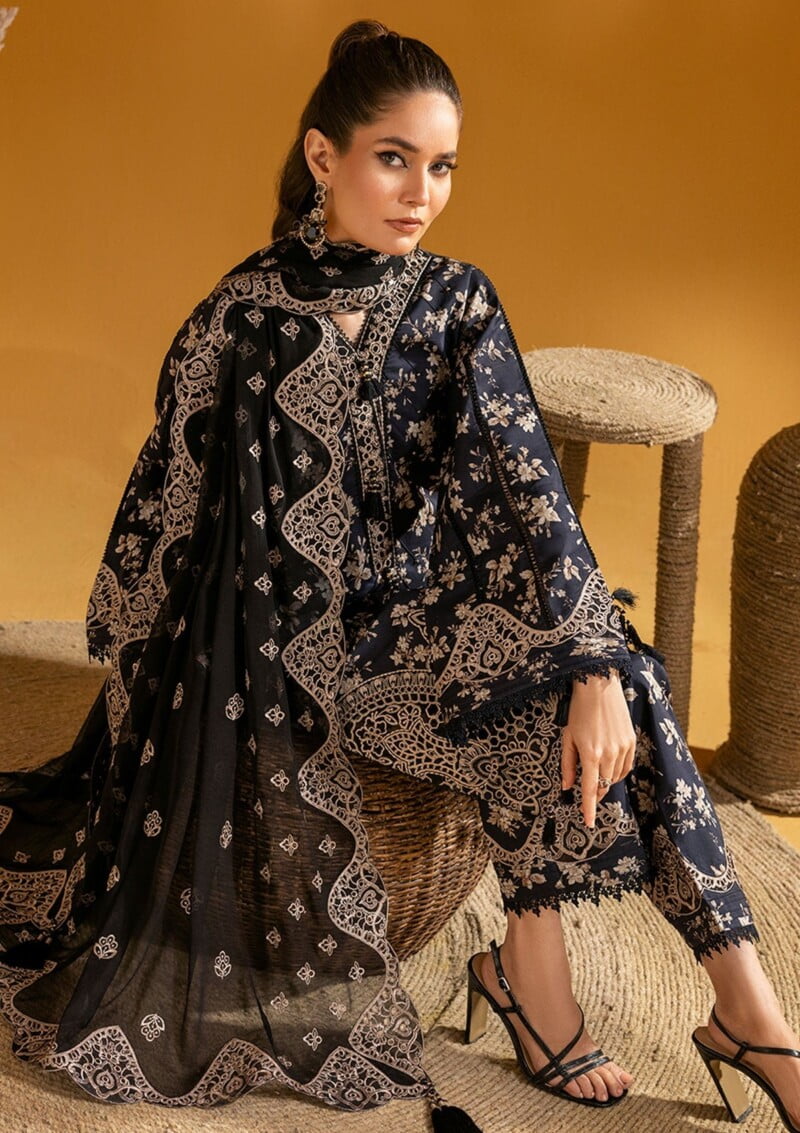 Alizeh Maahi Am24 02 Tara Lawn Collection 24