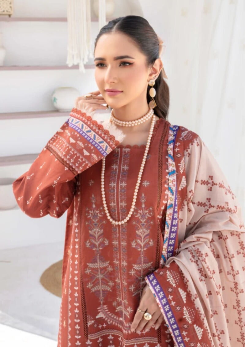 Humdum Saira Bano Hb24 04 Lawn Collection