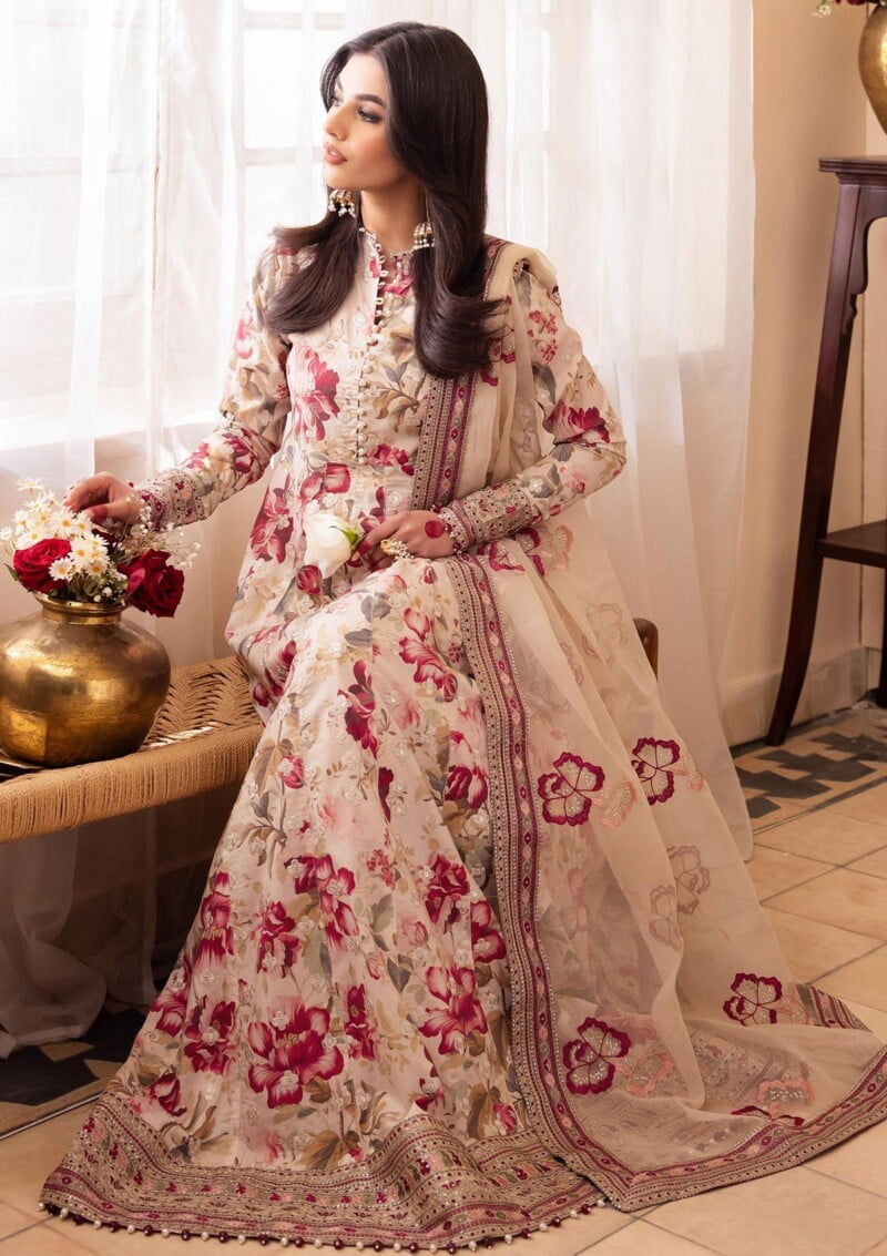 Iznik Nani Ka Ghar Ing24 06 Lawn Collection