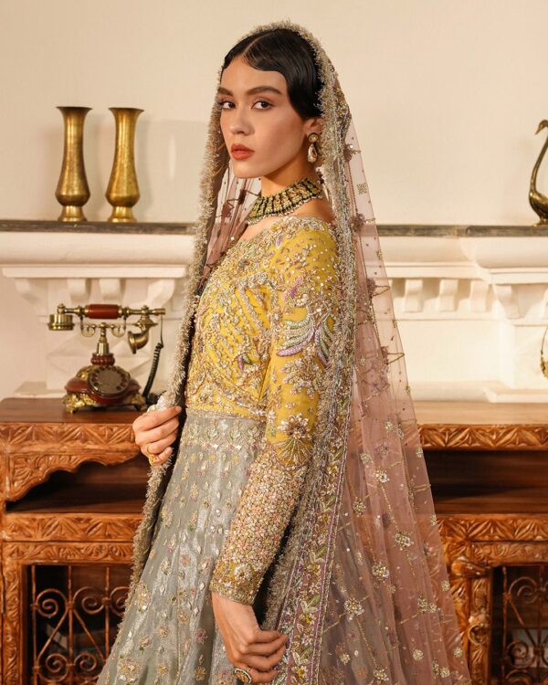 Faiza Saqlain Najmeh Formals