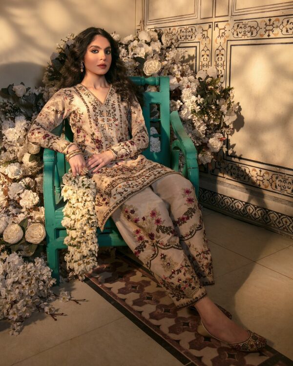 Faiza Saqlain Mehnaz Luxe Formals