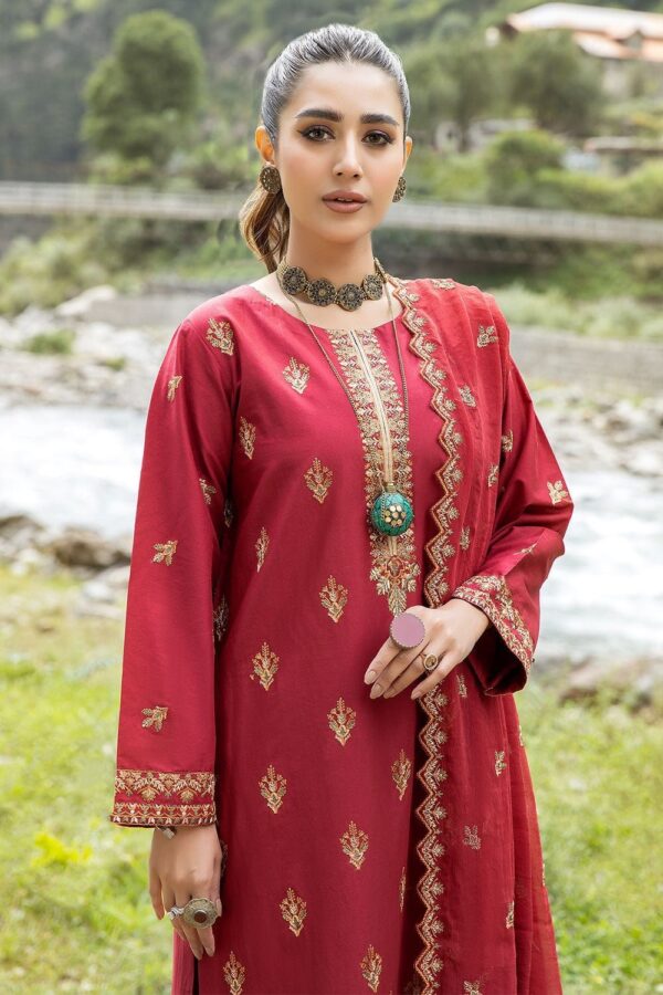 Safwa Clara Premium Caa-07 Premium Embroidered Cotton Lawn Collection 2024