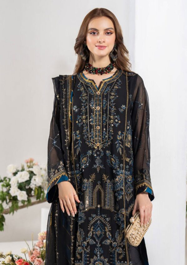 Strawberry Noor E Jahan Sn24 05 Formal Collection 24