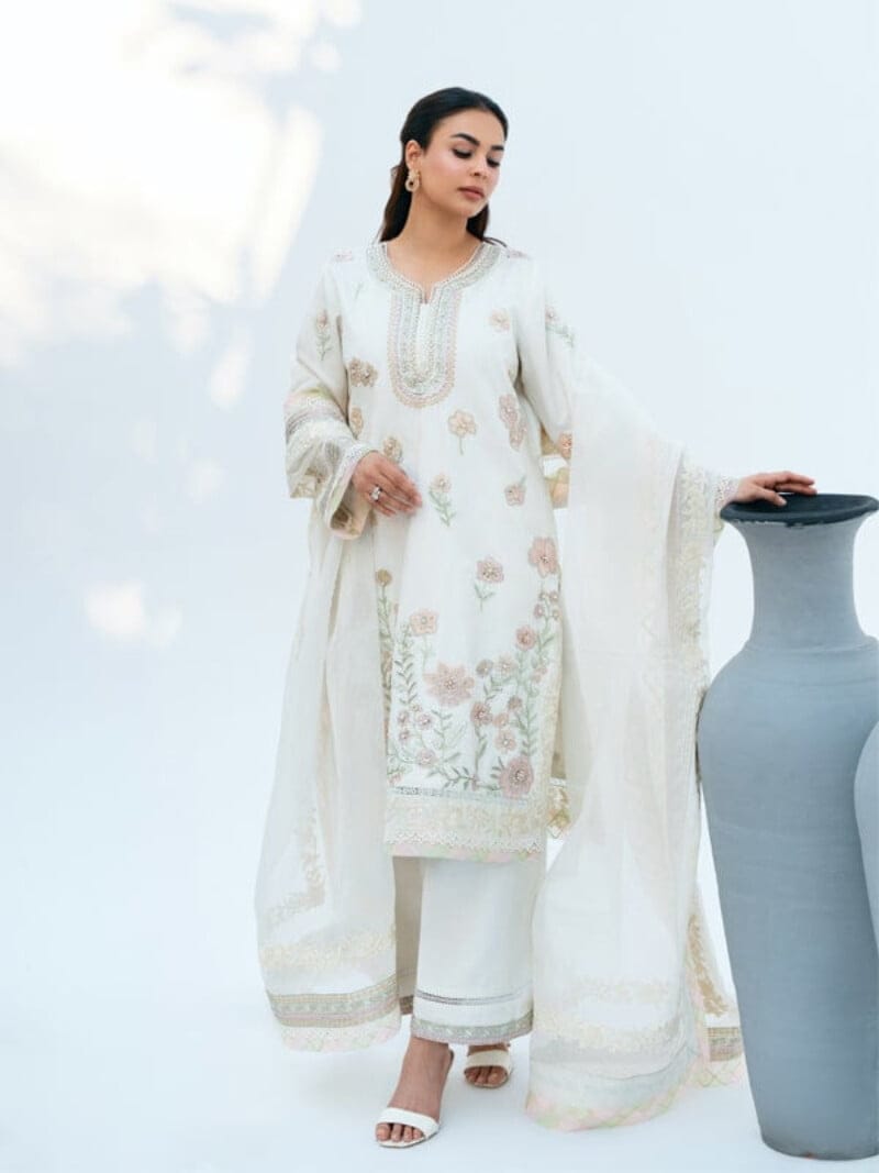 Motifz 3637 Print A Digital Printed Lawn Stitched Printed Casuals Collection 24