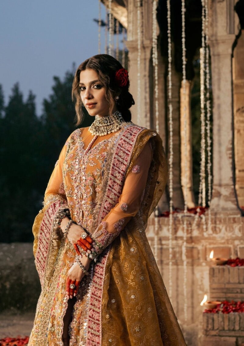 Maryam Hussain Gulaab 24 Roshan Formal Collection