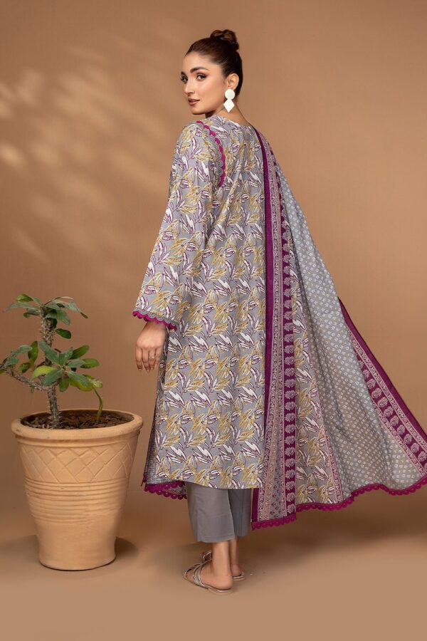 Safwa Fine Ics-32 Printed Doria Lawn Collection 2024