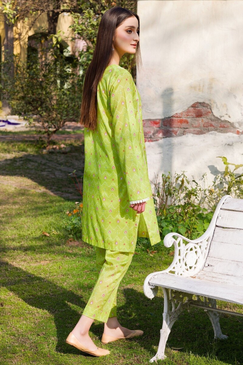 Motifz Digital 4692-Raya Printed Lawn 2Pc Suit Collection 2024