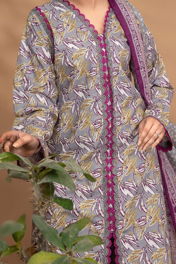 Safwa Fine Ics-32 Printed Doria Lawn Collection 2024